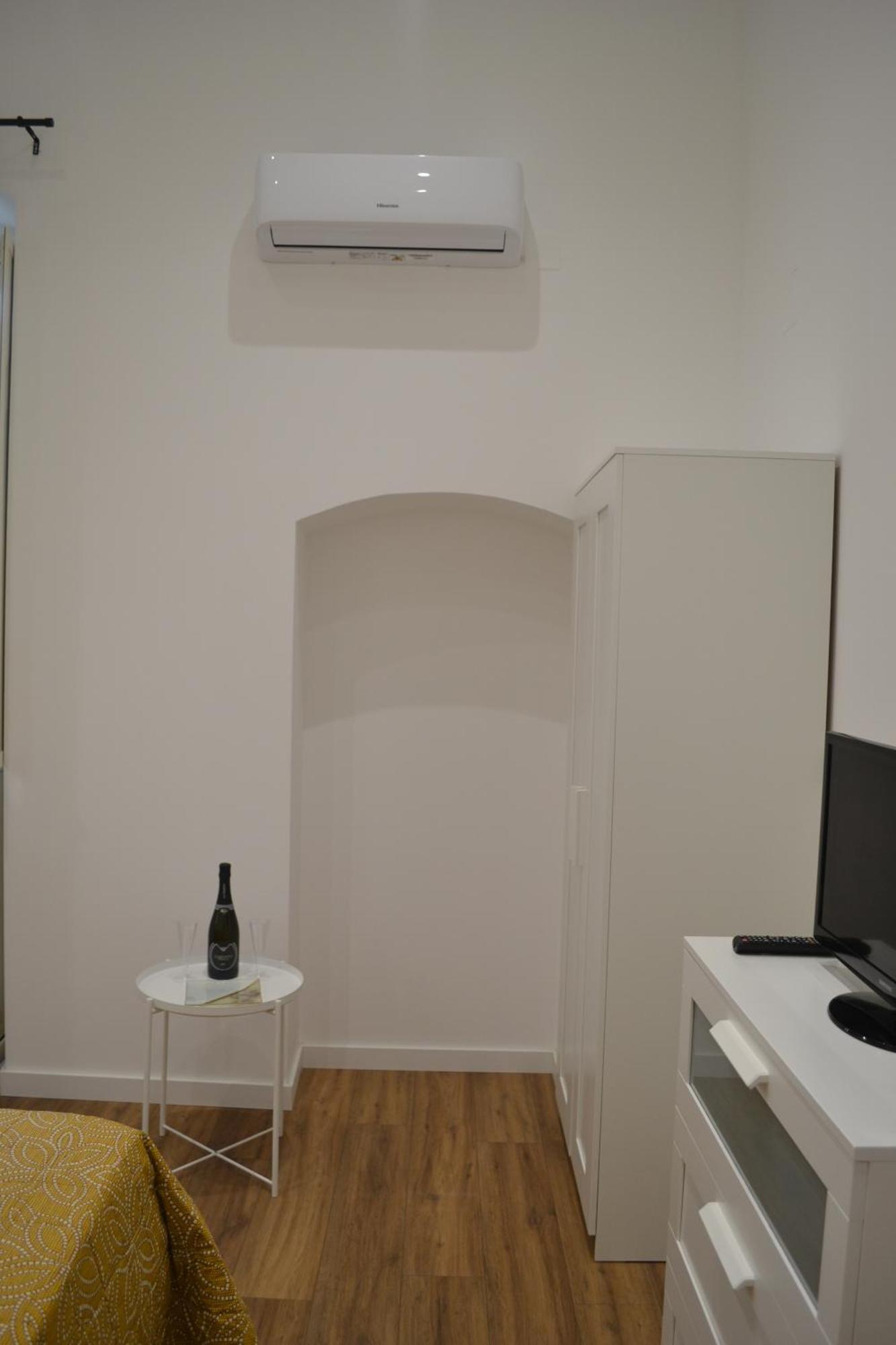Corte Luise Home Bitonto Buitenkant foto